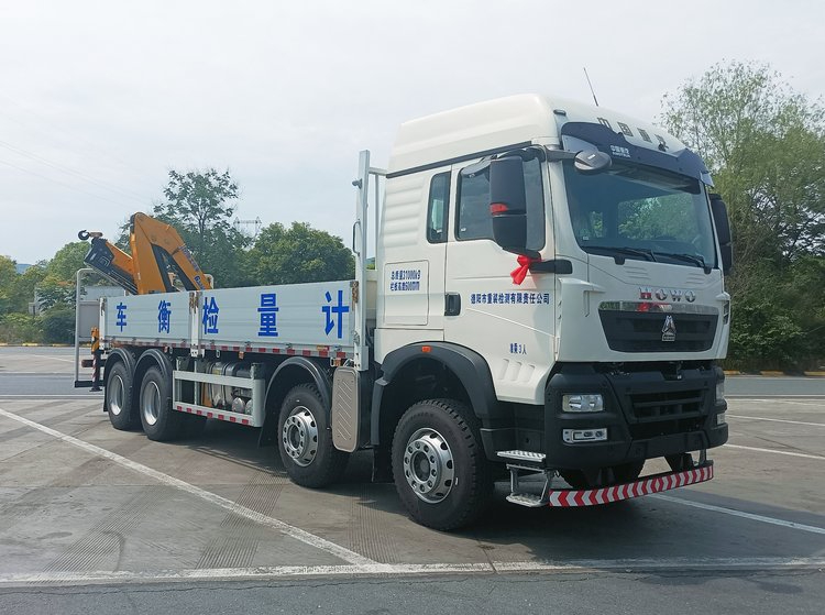 重汽豪沃四轴计量检衡车